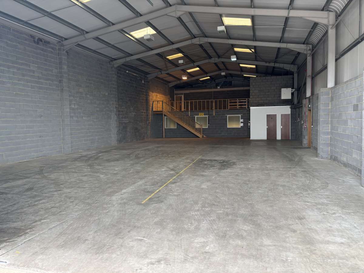Industrial Unit in Lincoln - photo 4