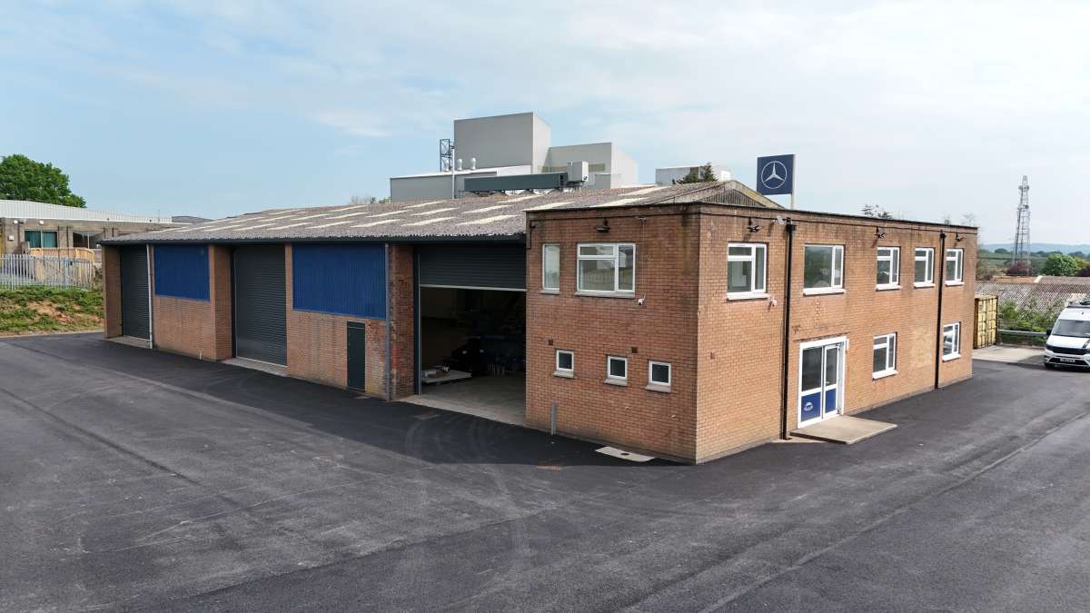Industrial Unit in Exeter - photo 2