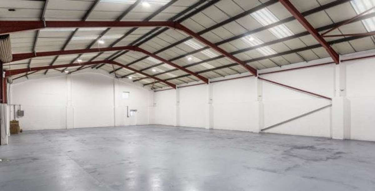 Industrial Unit in Grays - photo 2