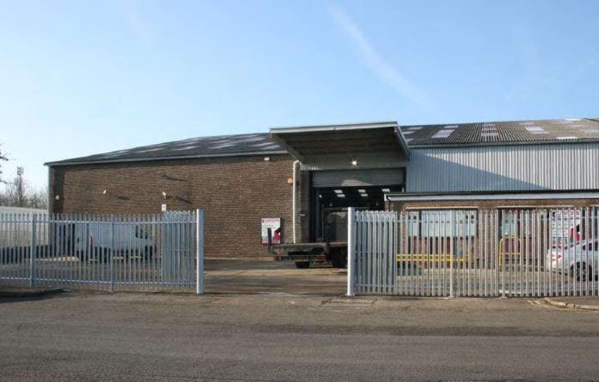 Industrial Unit in Larkfield - photo 2