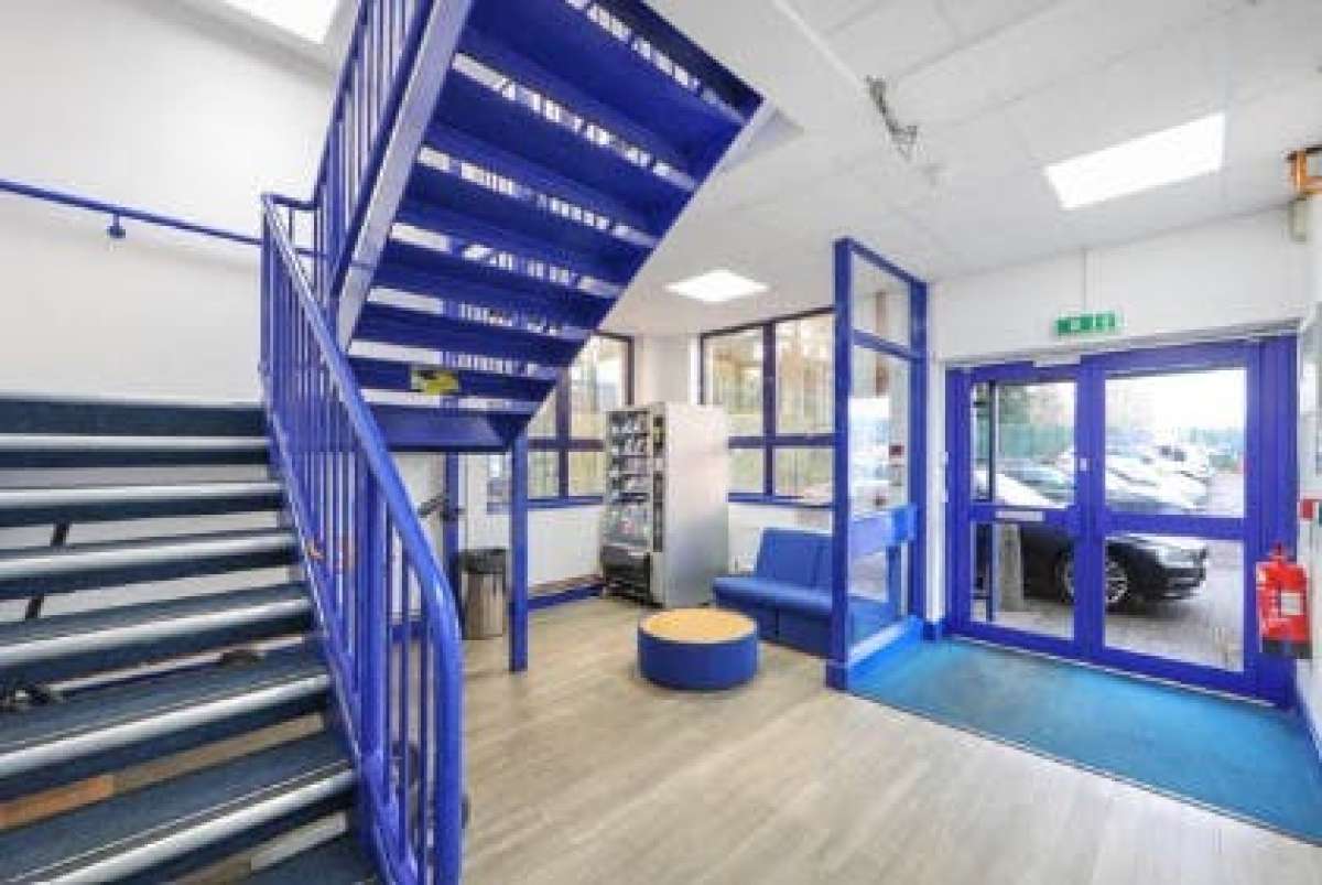Industrial Unit in Swanley - photo 3