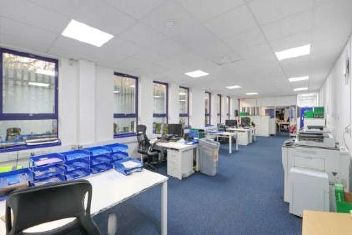 Industrial Unit in Swanley - photo 4