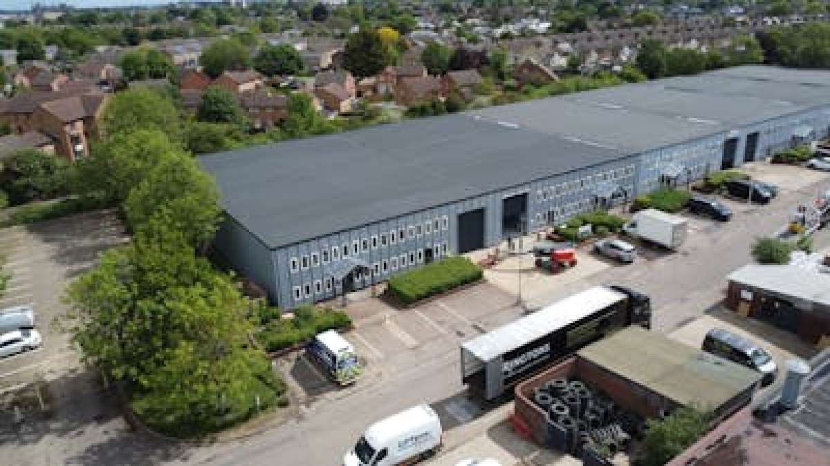 Industrial Unit in Peterborough - photo 3