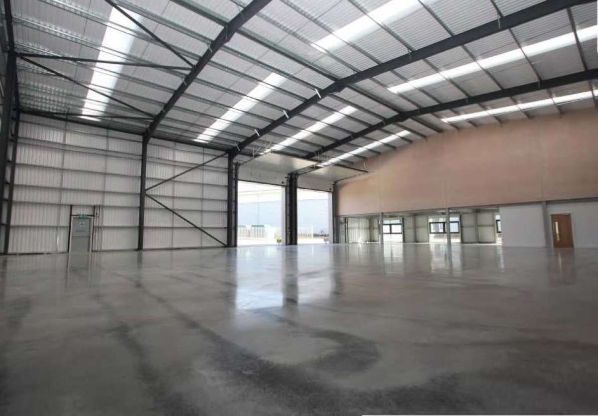 Industrial Unit in Fareham - photo 3