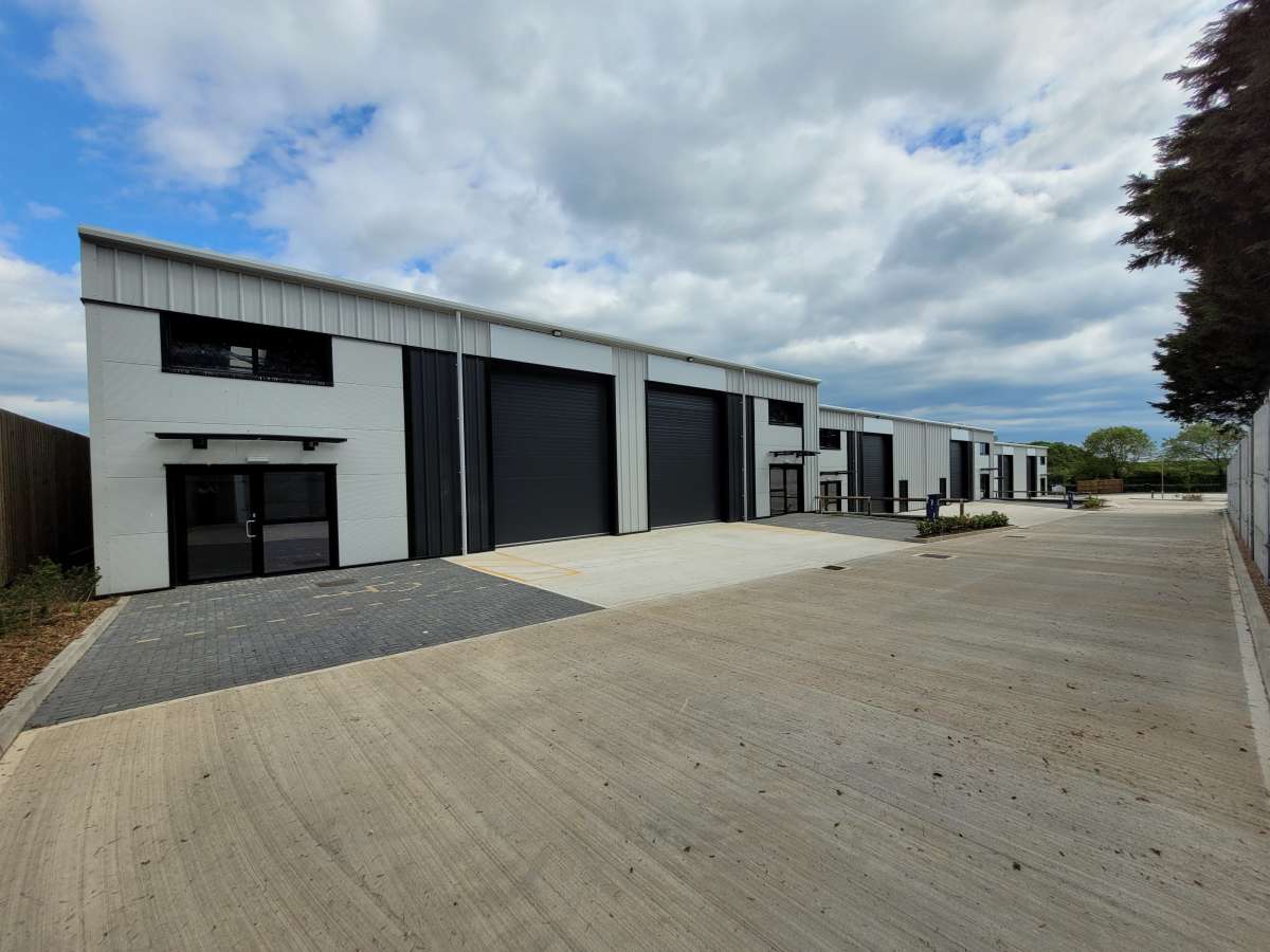 Industrial Unit in Colesden - photo 2