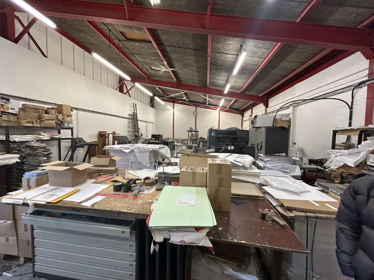 Industrial Unit in Manchester - photo 4