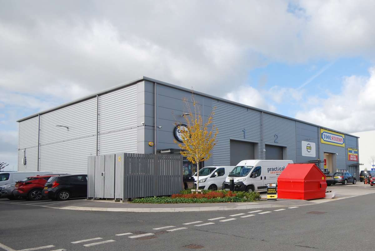 Industrial Unit in Amesbury - photo 3