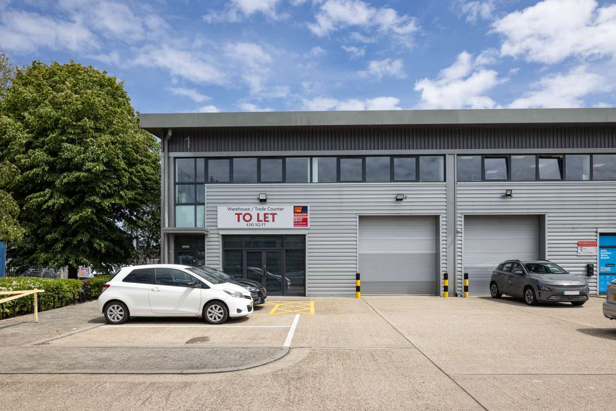 Industrial Unit in Croydon - photo 2