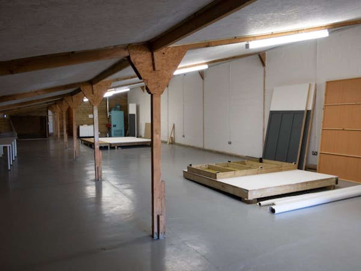 Industrial Unit in Milton Keynes