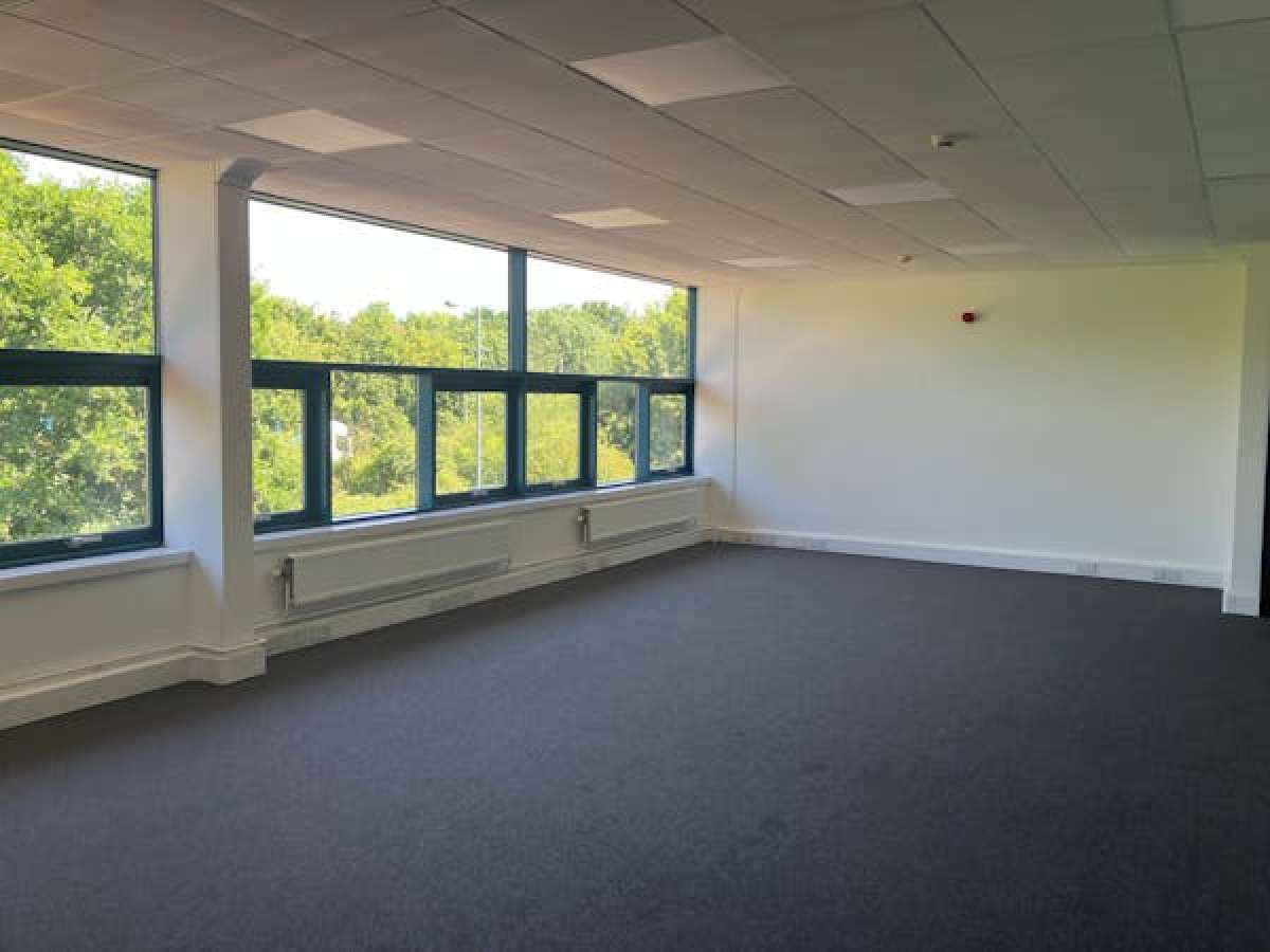 Industrial Unit in Worcester