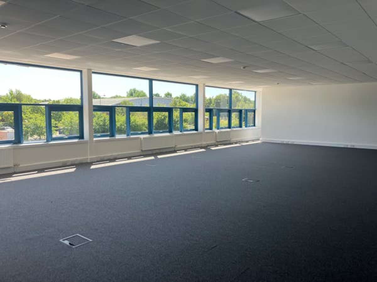 Industrial Unit in Worcester