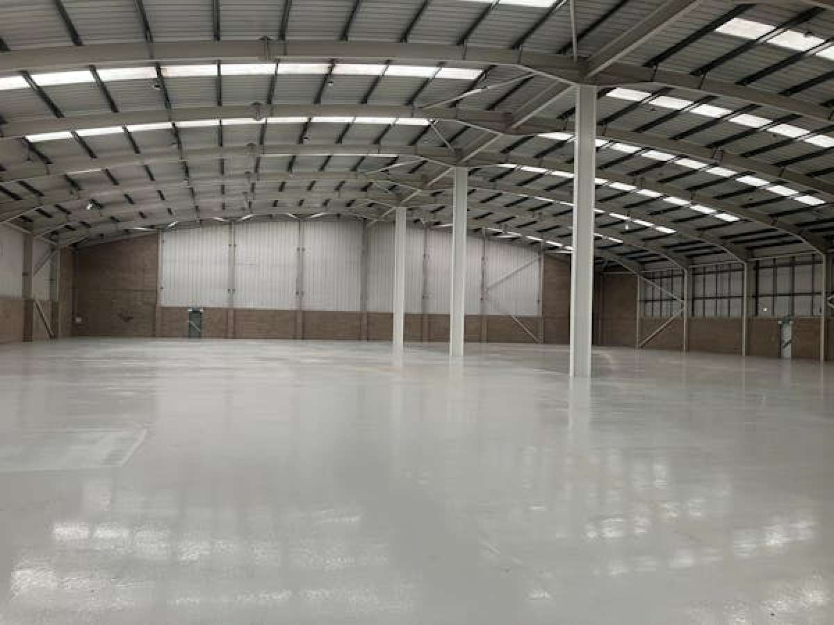 Industrial Unit in Worcester