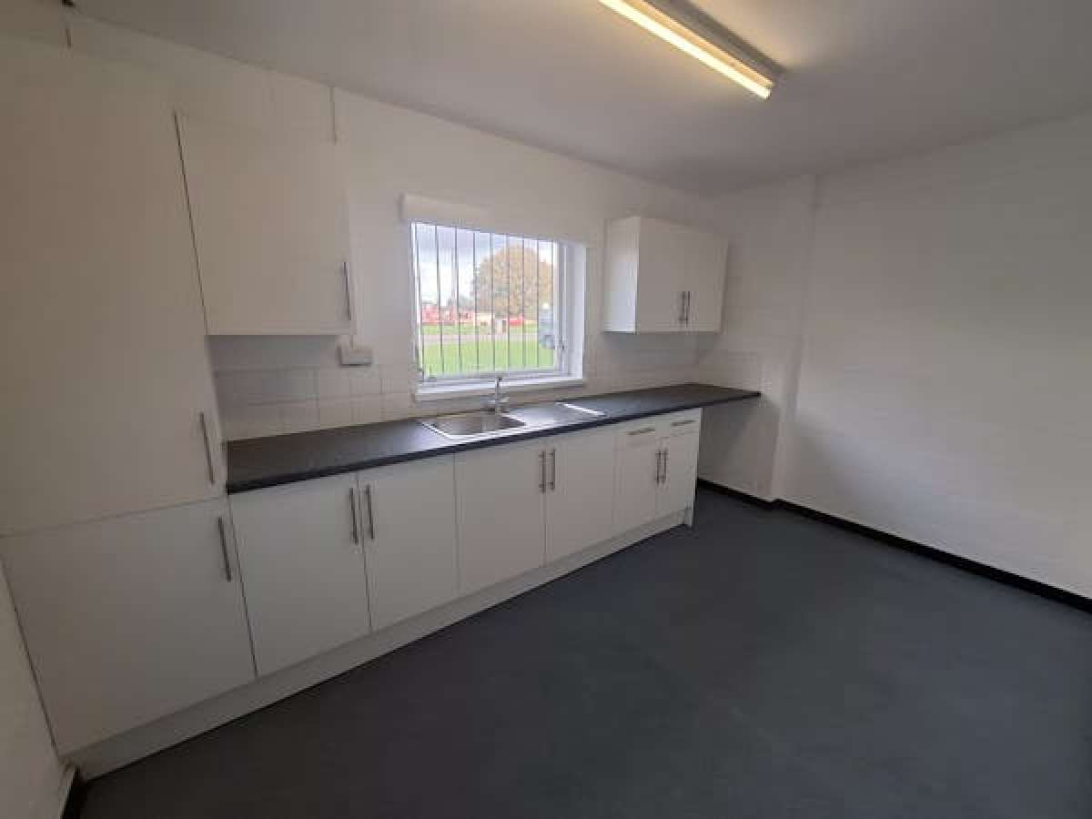 Industrial Unit in Droitwich