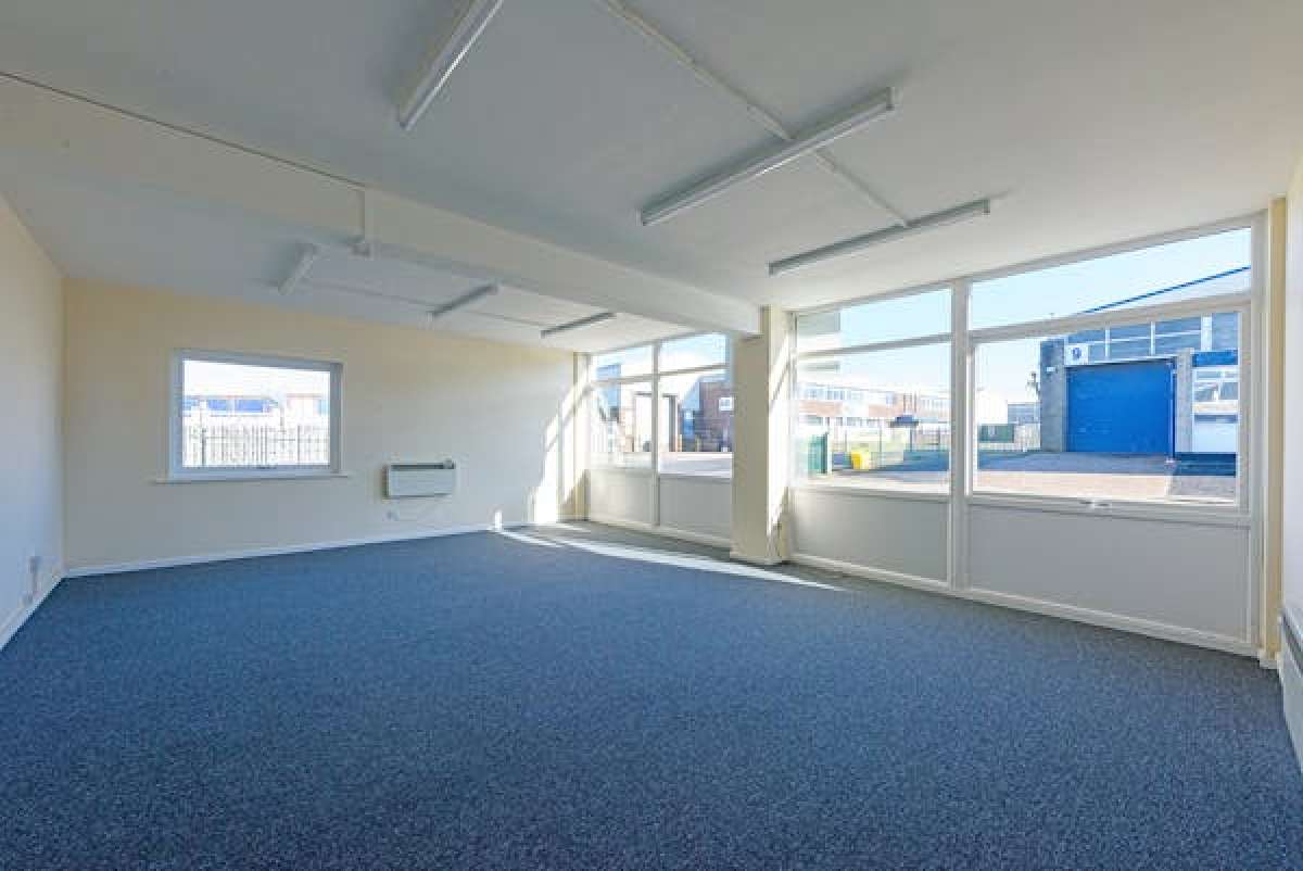 Industrial Unit in Cradley Heath