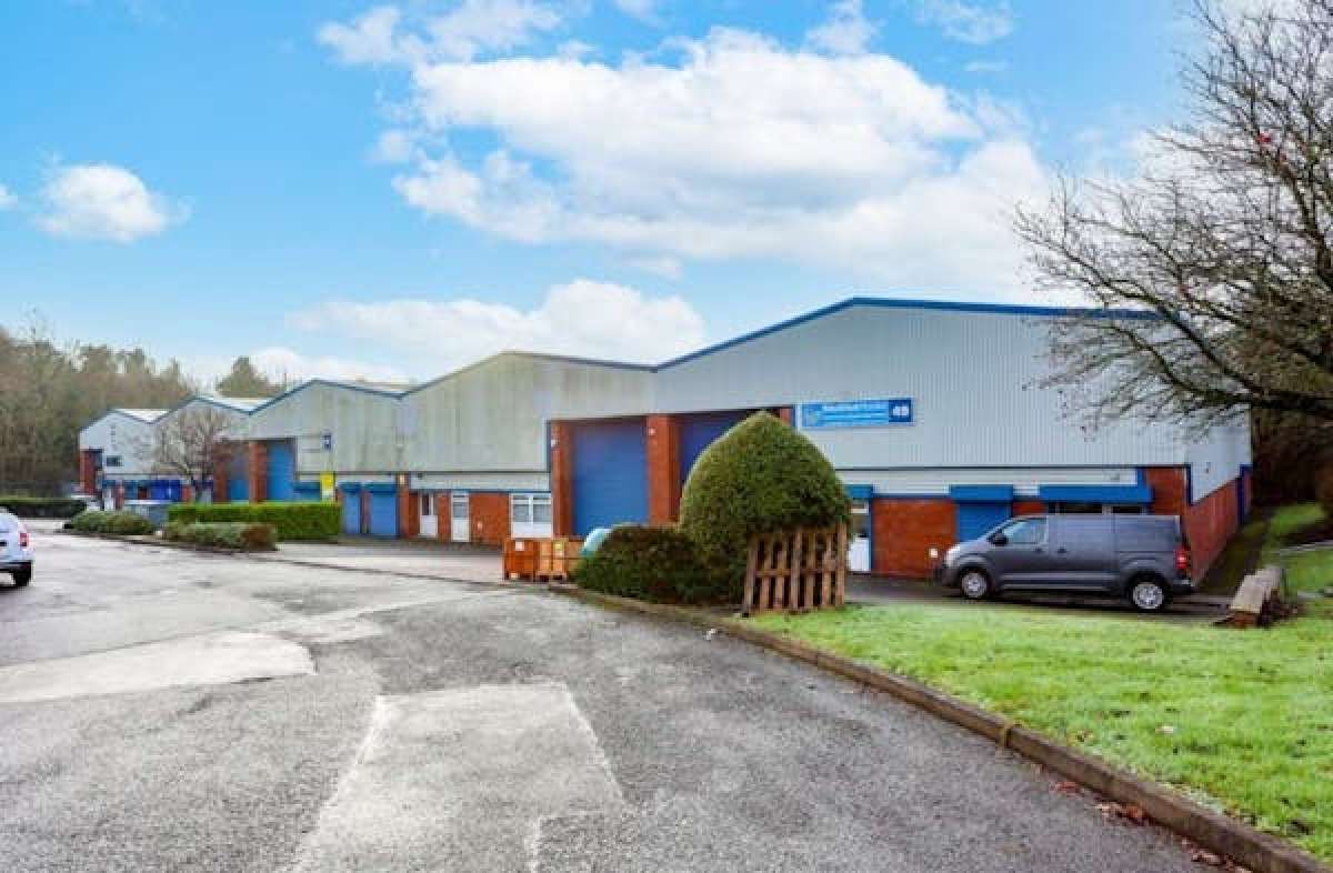 Industrial Unit in Brierley Hill