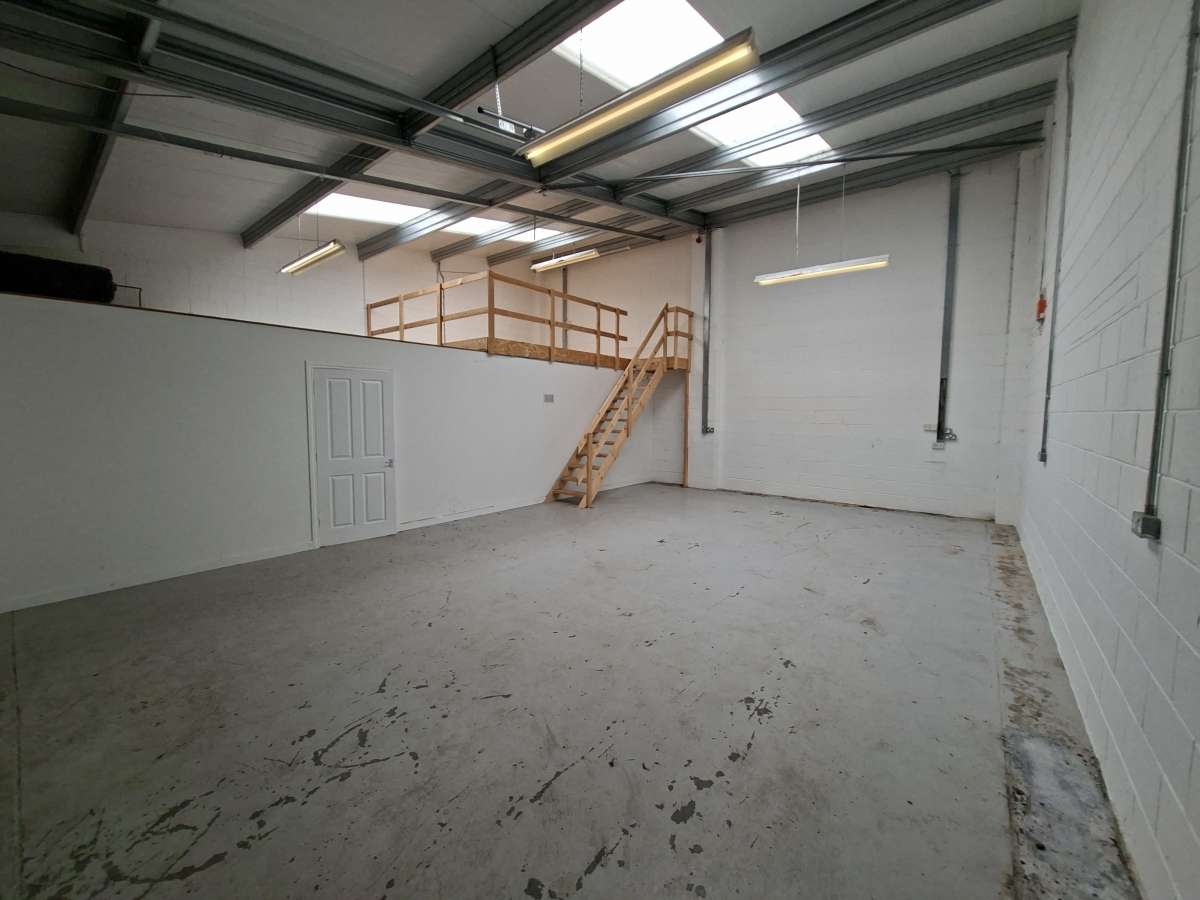 Industrial Unit in Stirling - photo 2