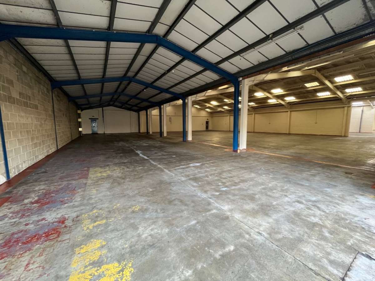 Industrial Unit in Bluebridge Industrial Estate - photo 2