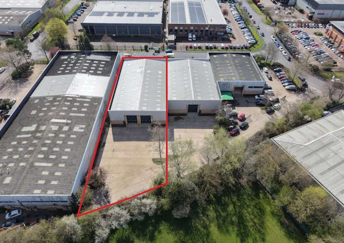 Industrial Unit in Tewkesbury - photo 2