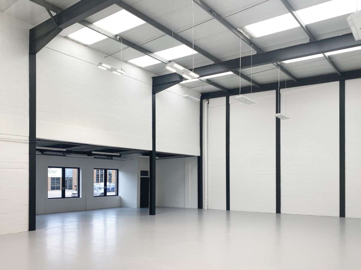 Industrial Unit in Chessington - photo 3