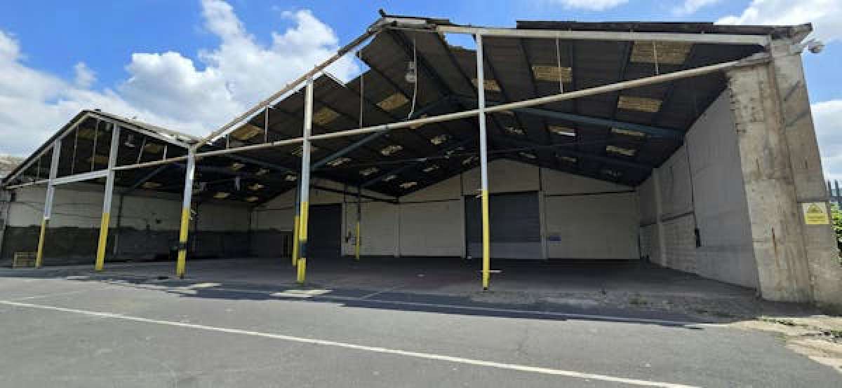 Industrial Unit in Barking - photo 3
