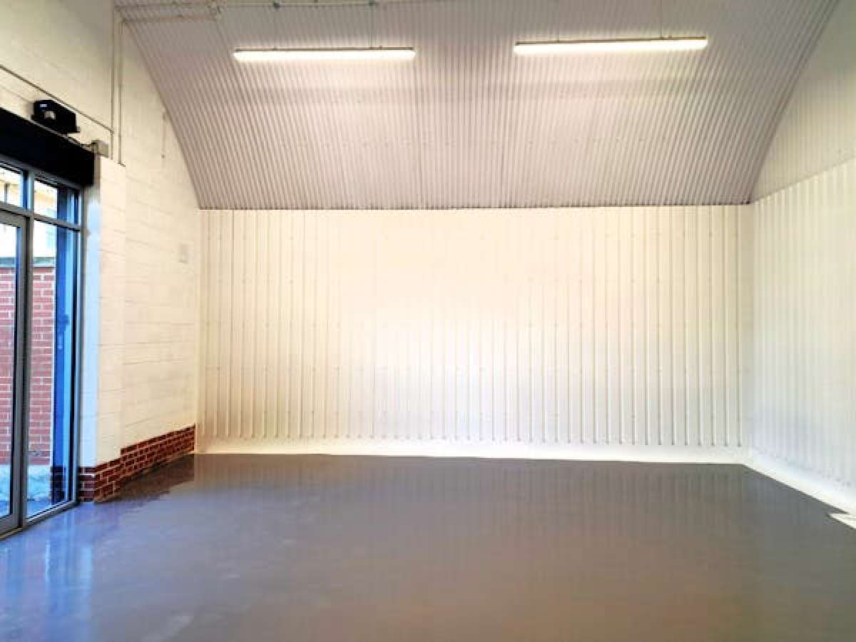 Industrial Unit in London
