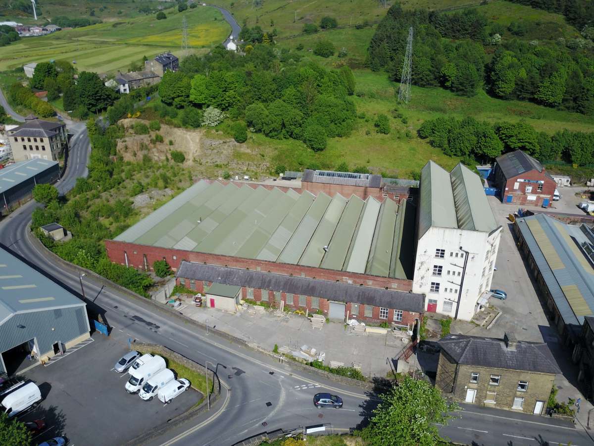 Industrial Unit in Holmfield - photo 4