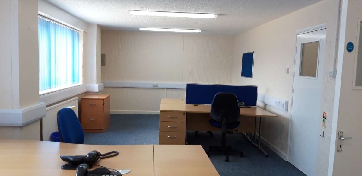 Industrial Unit in Market Harborough - photo 4