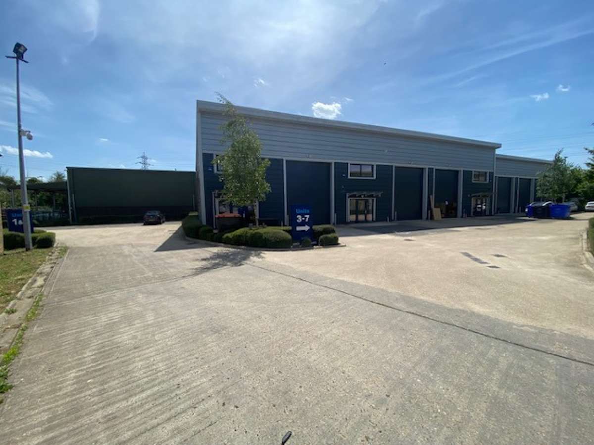 Industrial Unit in Stukeley Meadows Industrial Estate - photo 2