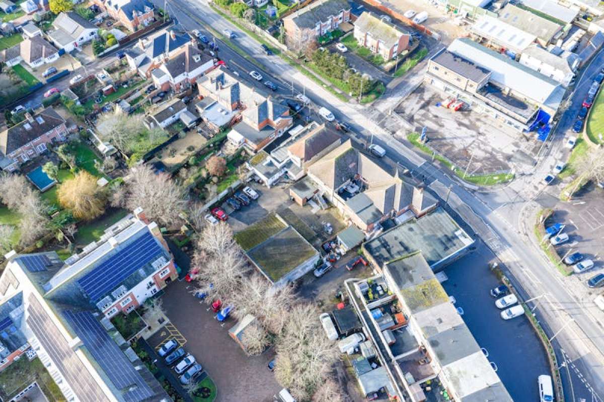 Investment in New Milton - photo 4