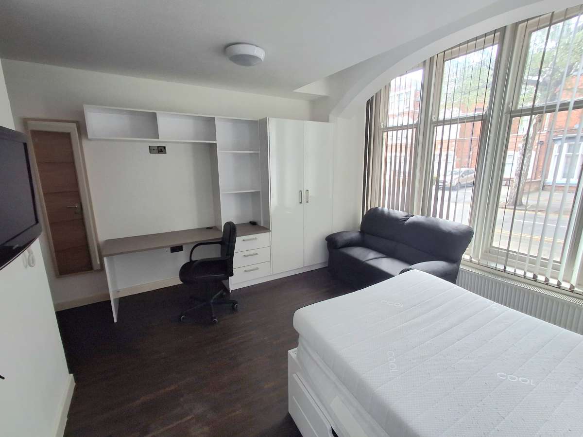 Investment in Leicester - photo 4