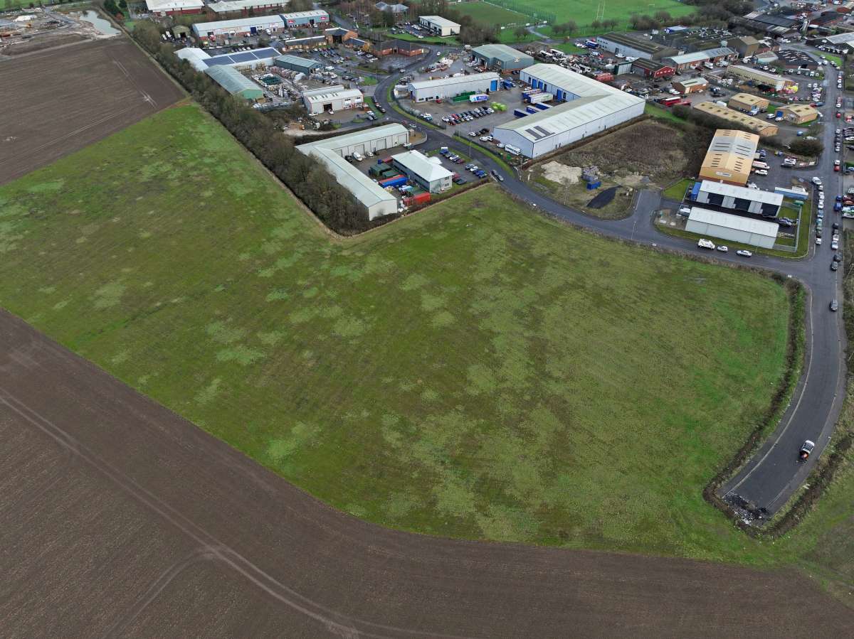 Land in Skegness - photo 3