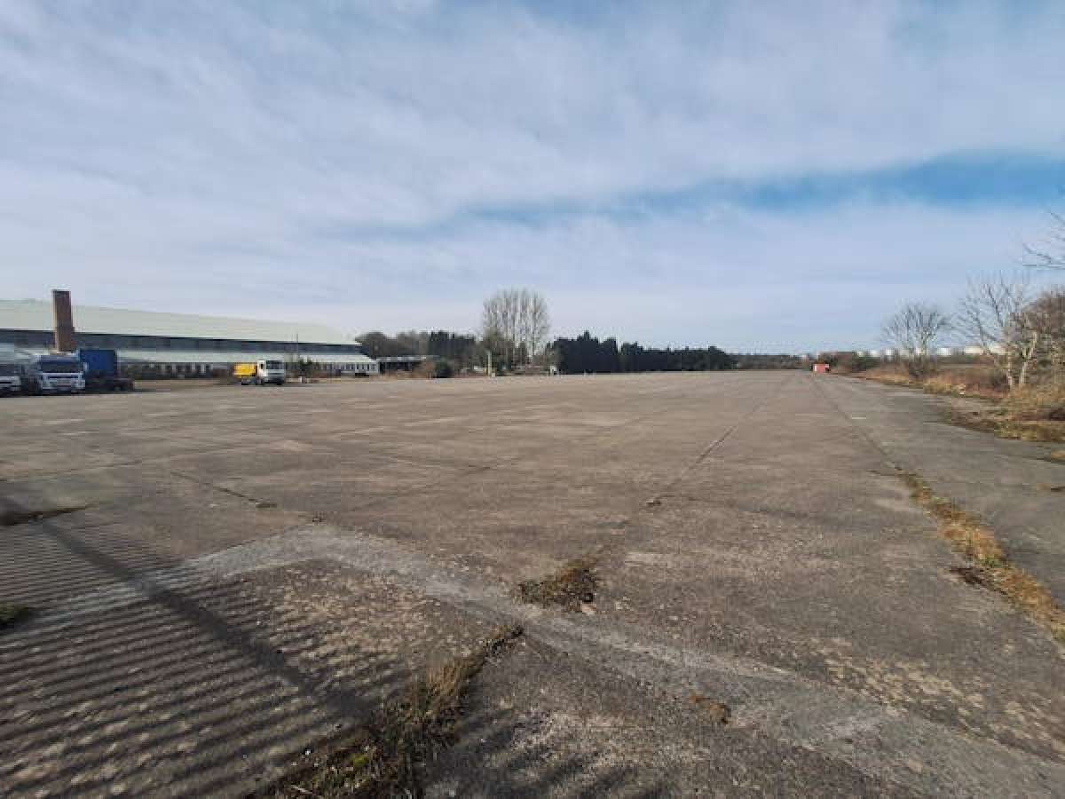 Land in Ellesmere Port