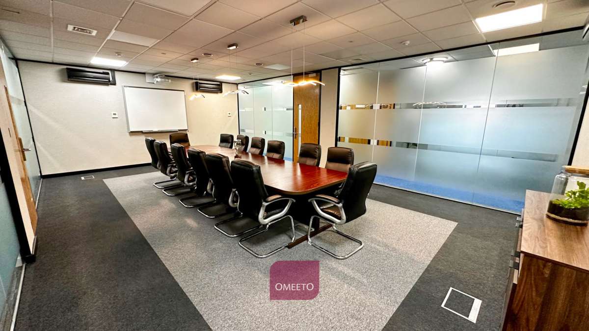 Office in Nottingham - photo 4