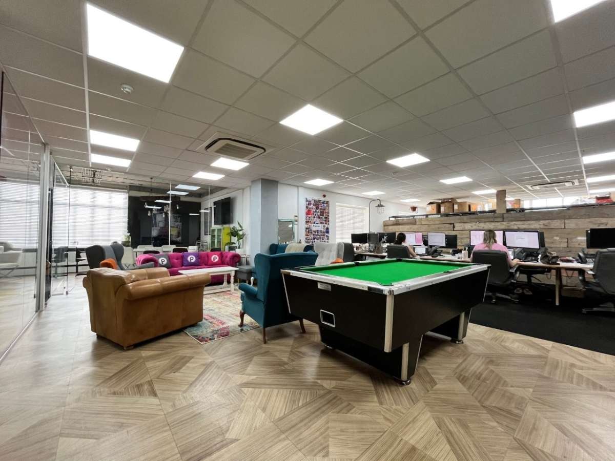 Office in Colchester - photo 3