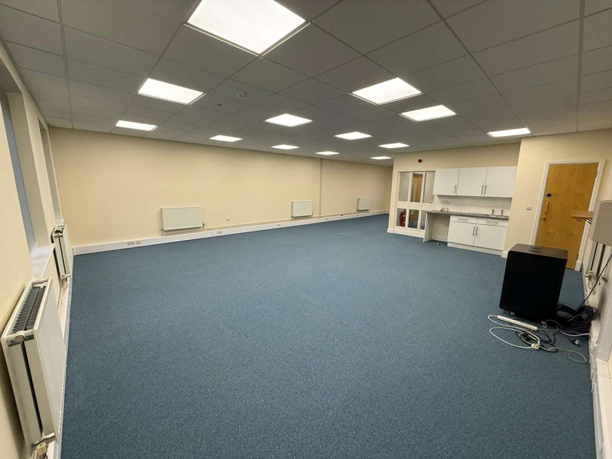 Office in Leicester - photo 2