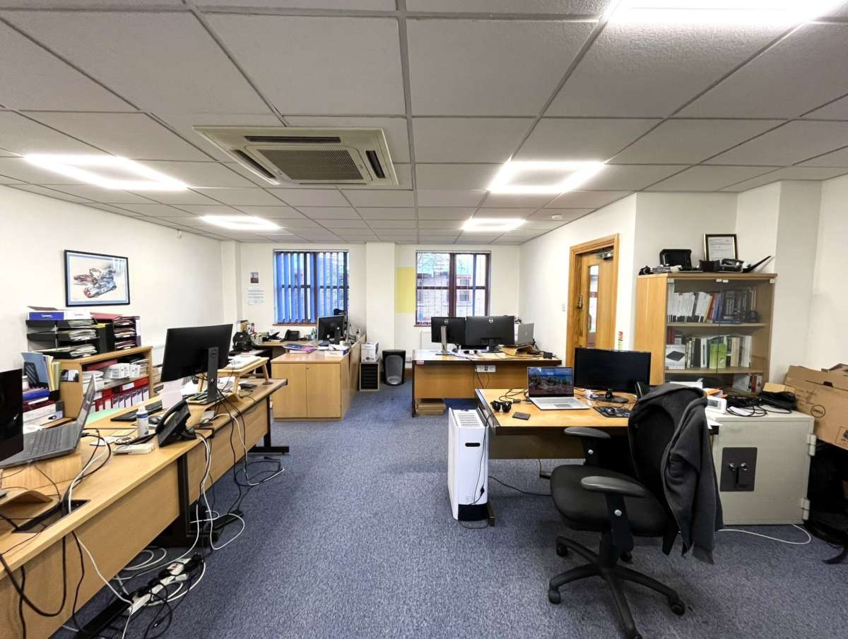 Office in Witham - photo 2