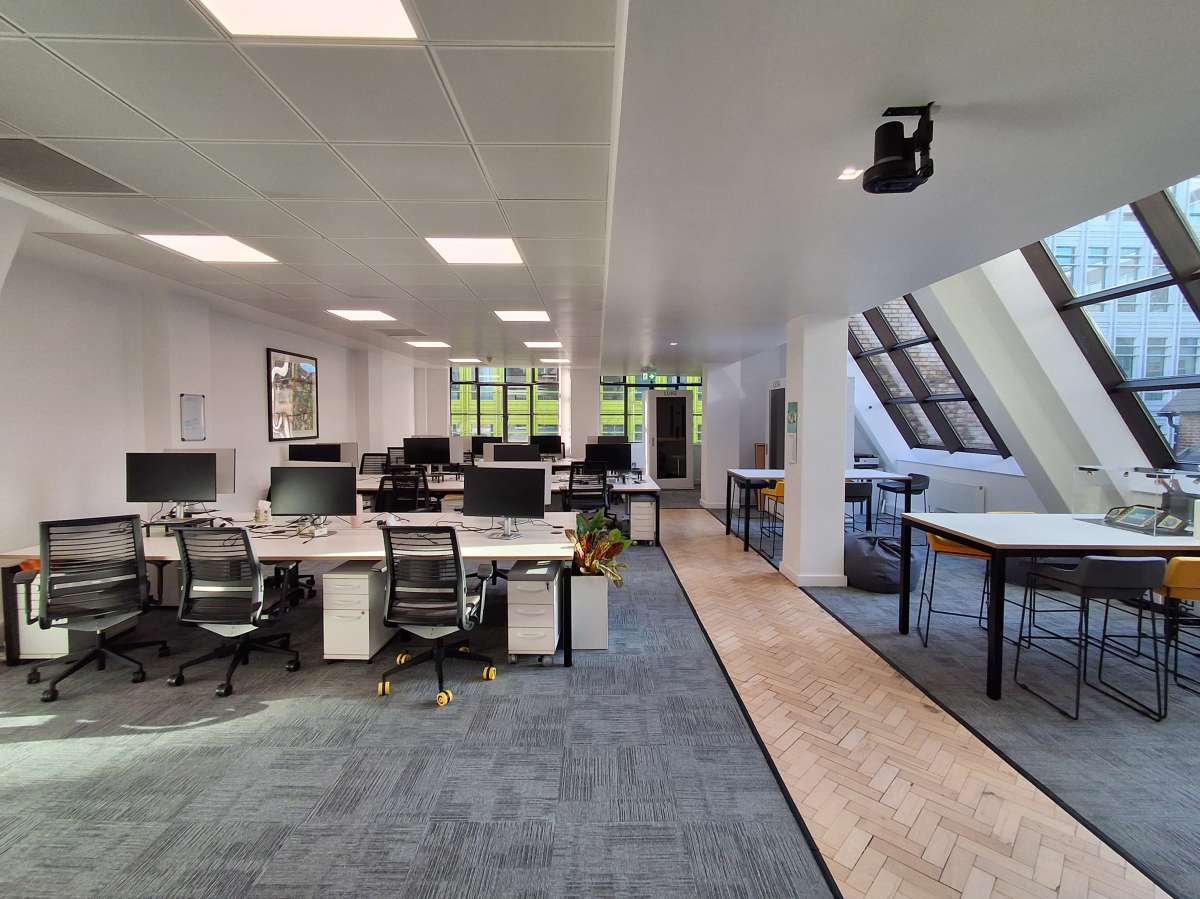 Office in London - photo 2