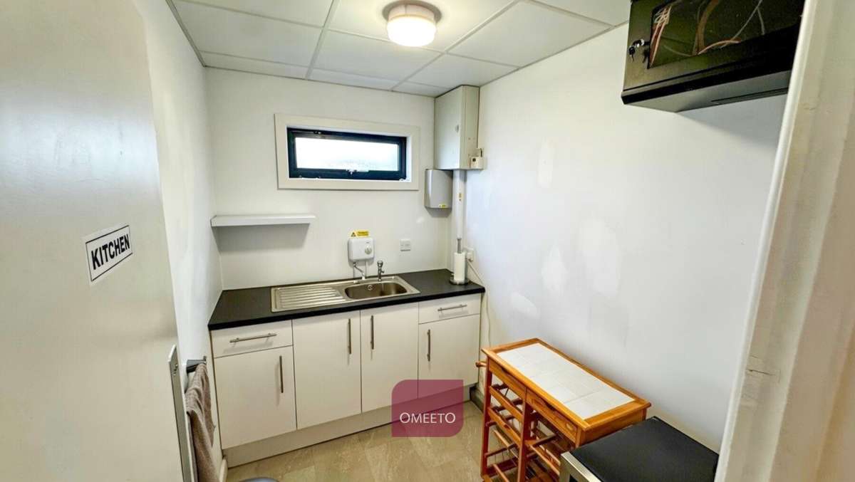 Office in Belper - photo 4