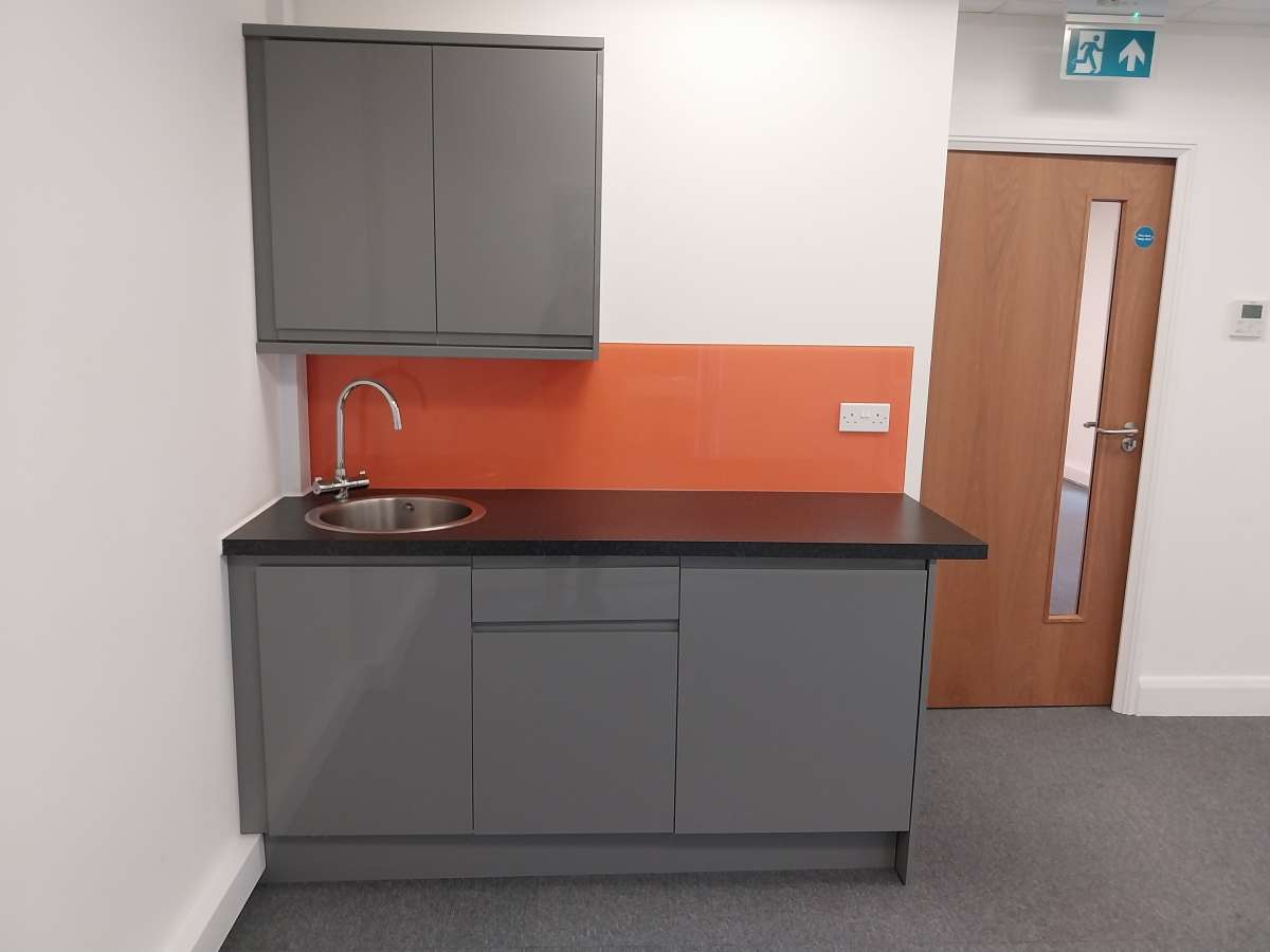 Office in Westerham - photo 2