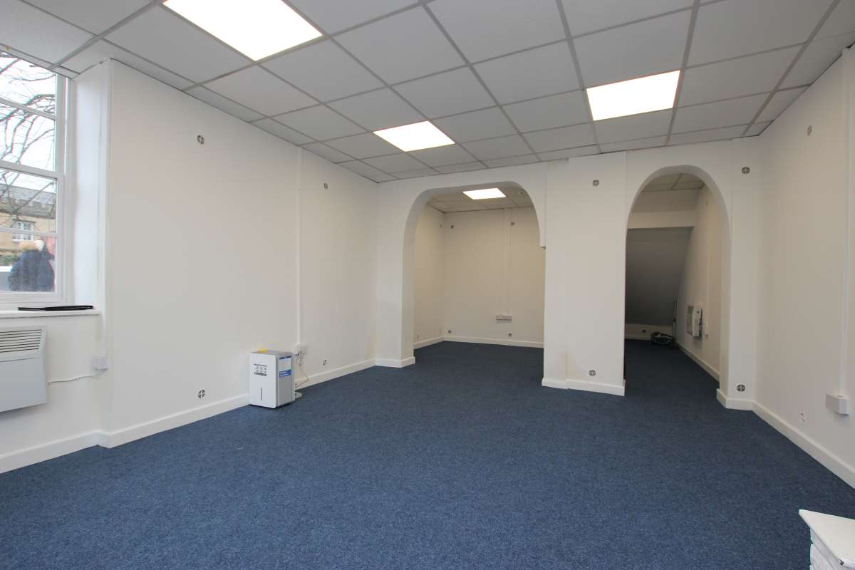 Office in Sleaford - photo 3