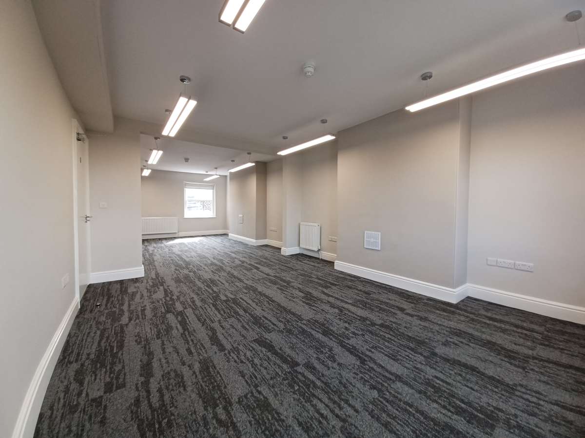 Office in Harrogate - photo 3
