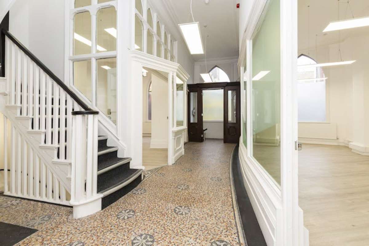 Office in London - photo 2