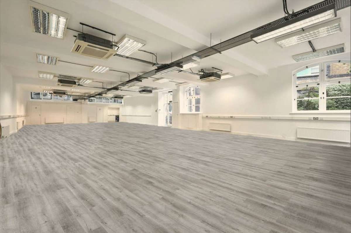 Office in London - photo 3