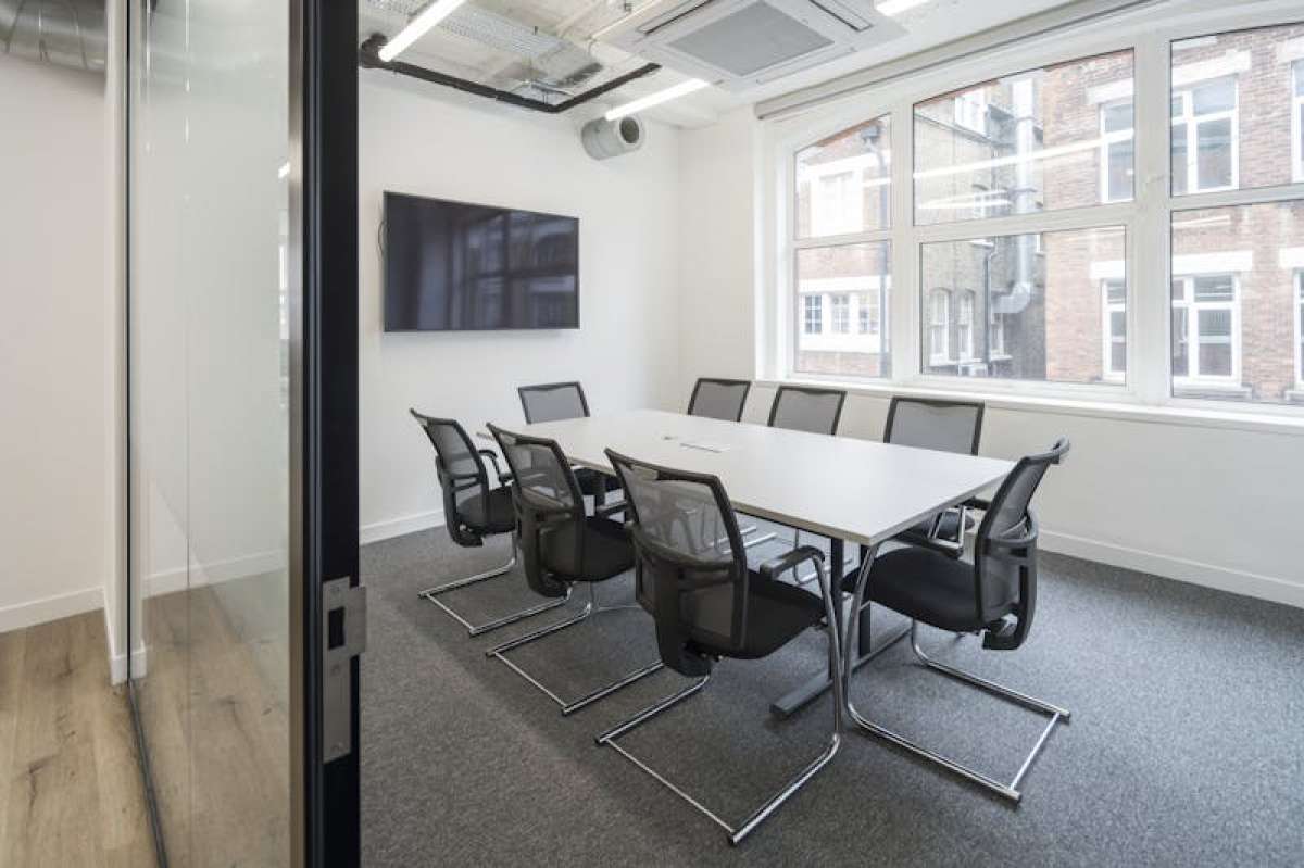 Office in London - photo 4