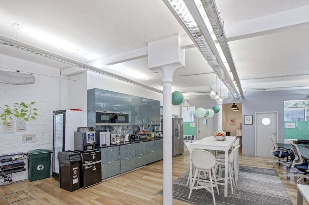 Office in London - photo 2