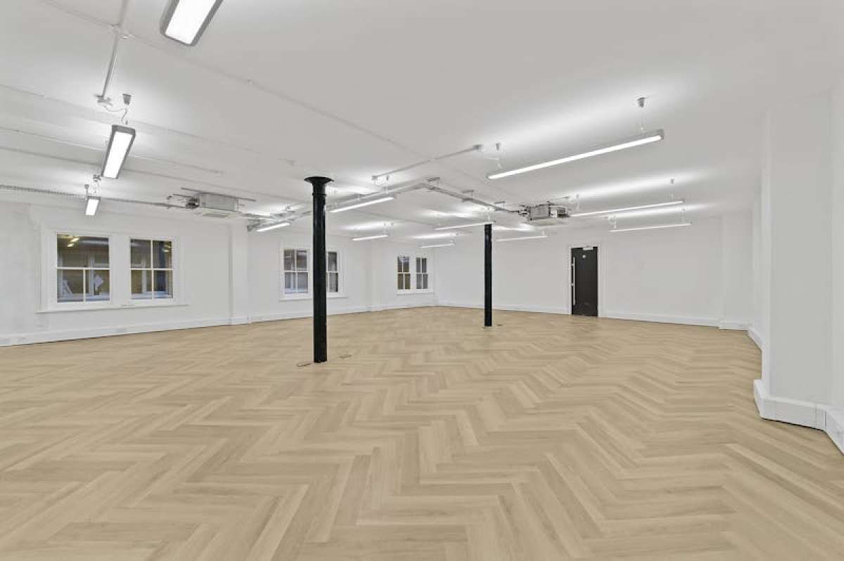 Office in London - photo 2