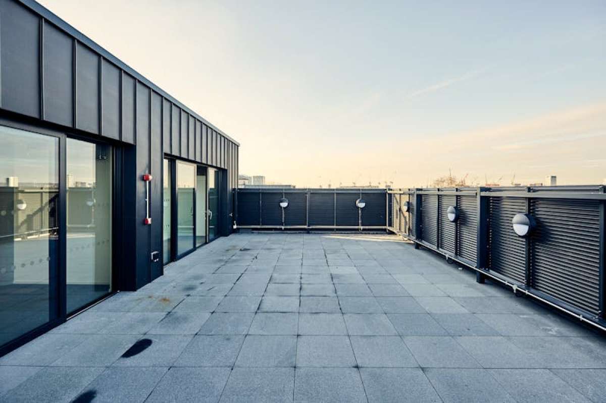 Office in London - photo 4