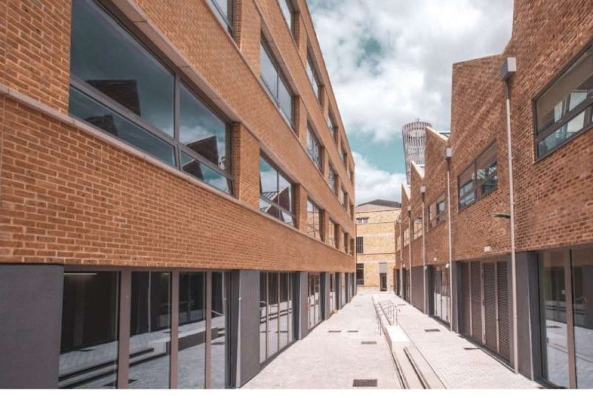 Office in London - photo 4