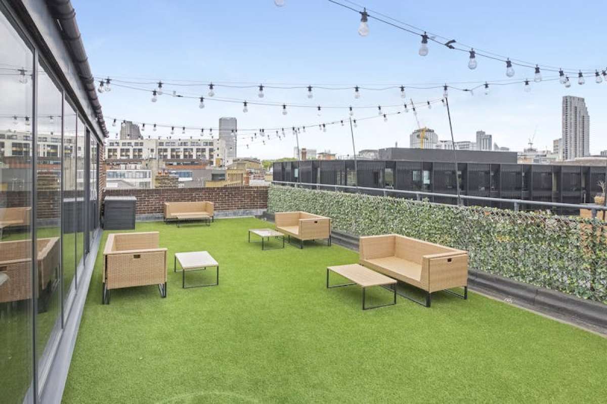 Office in London - photo 3