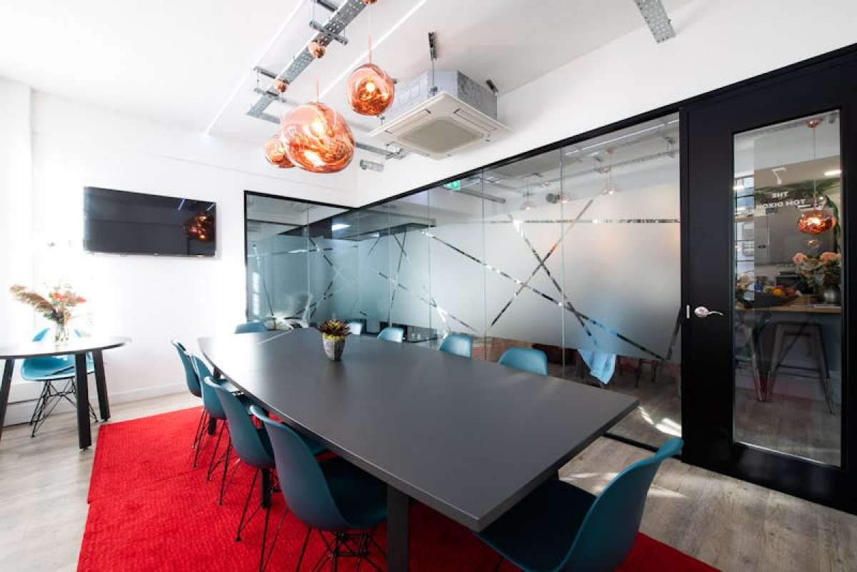 Office in London - photo 3